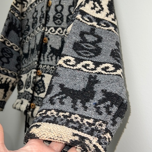 Peruvian Huancayo Alpaca Wool Knitted Cardigan Button Down Jacket Size Small - Picture 15 of 15